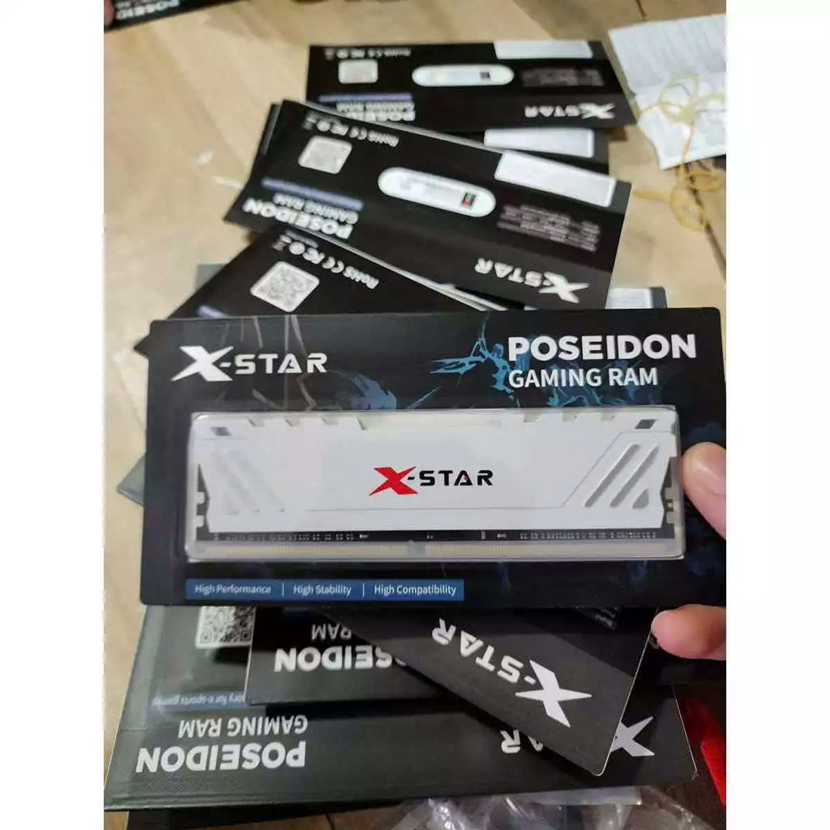 Ram PC Xstar DDR5 16gb Bus 6000 PC tản nhiệt thép bảo hành chính hãng 36 tháng