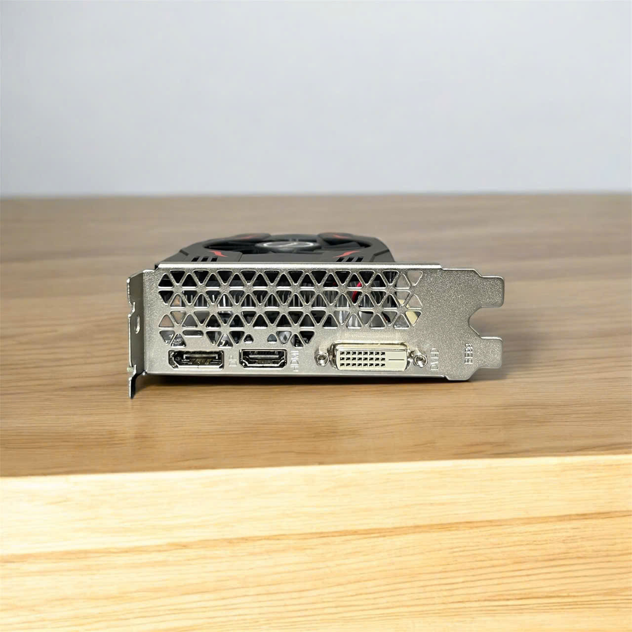 Card màn hình VGA JGINYUE RX560-4GD5 bảo hành chính hãng 24 tháng