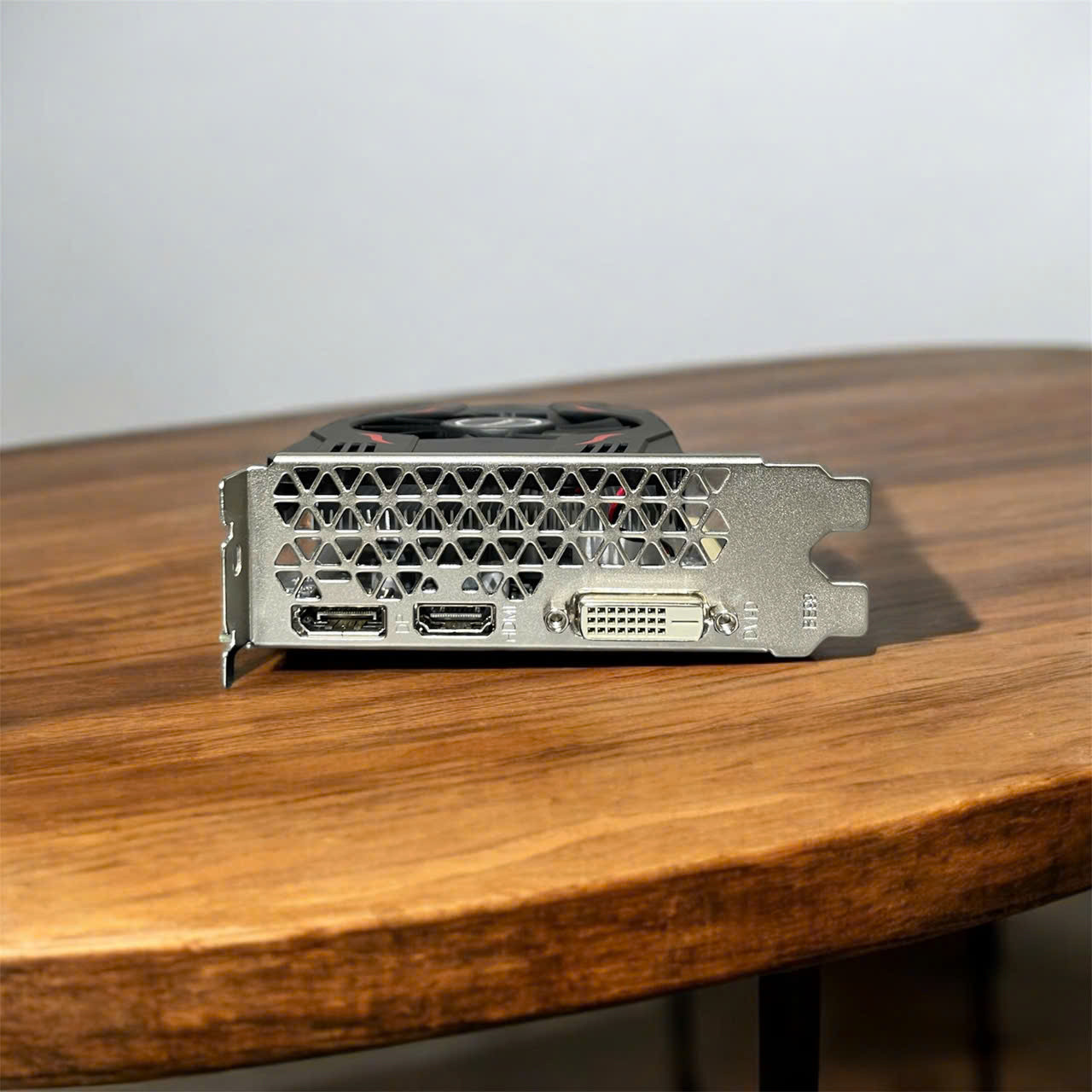 Card màn hình VGA JGINYUE RX560-4GD5 bảo hành chính hãng 24 tháng