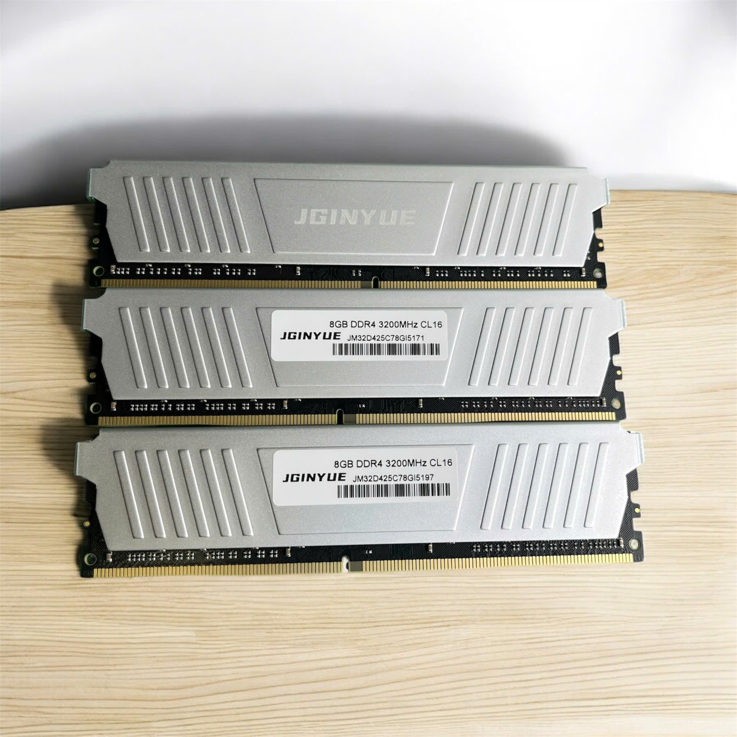 RAM PC DDR4 JGINYUE 16G (1*16GB) BUS 3200 bảo hành chính hãng 36 tháng