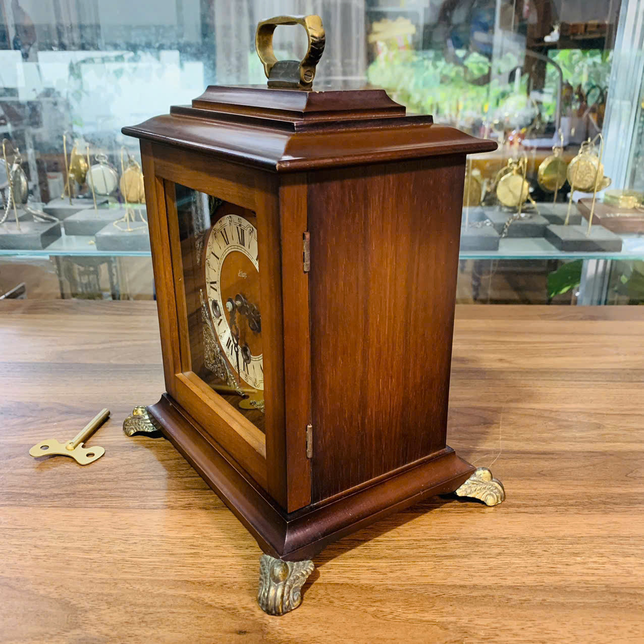 Đồng hồ để bàn Schatz 8 gông 8 búa vỏ gỗ vintage