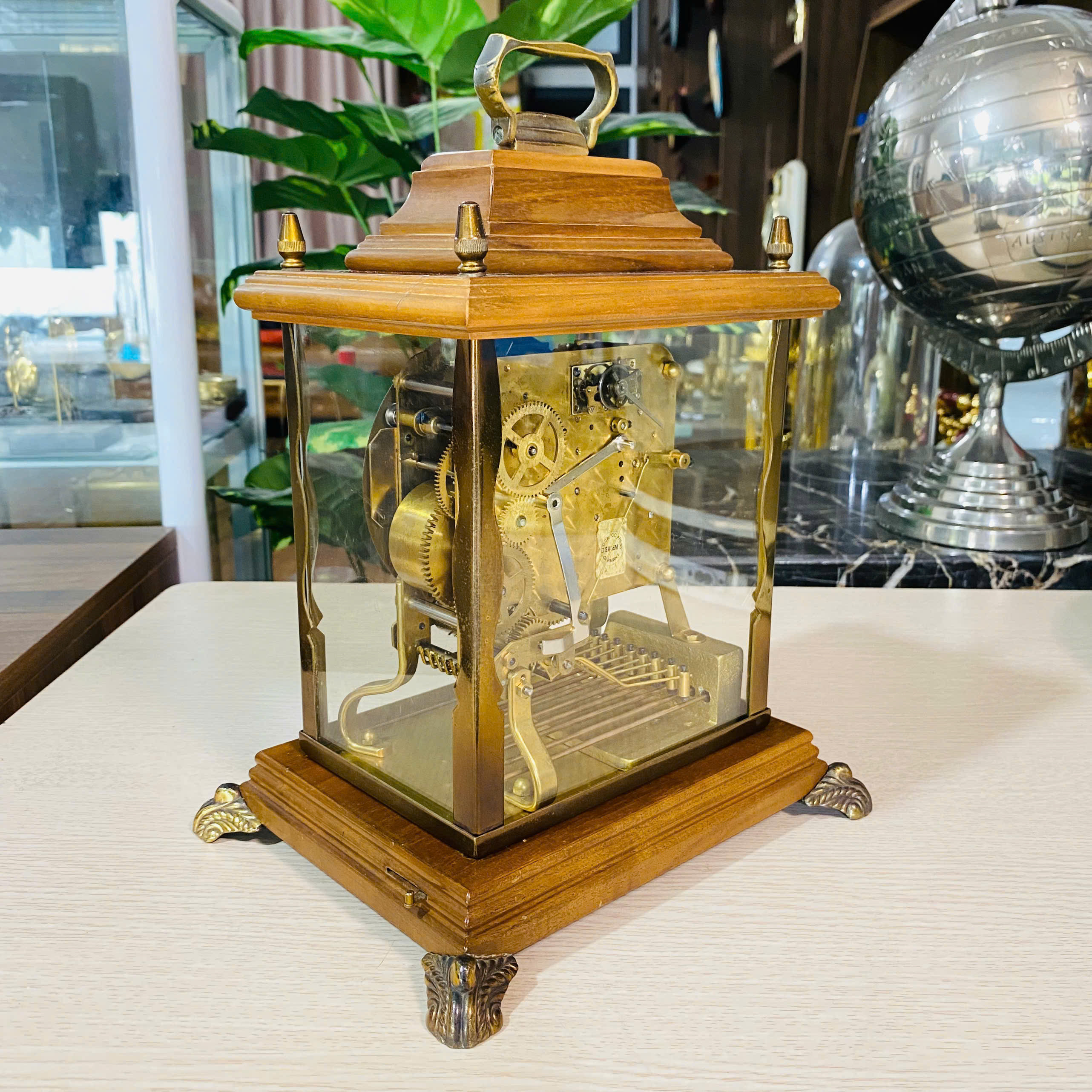 Đồng hồ để bàn Schatz 8 gông 8 búa vỏ gỗ vintage