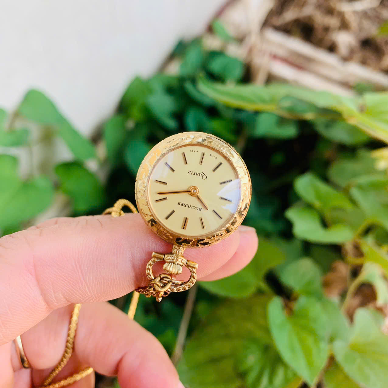 Đồng hồ quýt Bucherer Thụy Sĩ đẹp long lanh