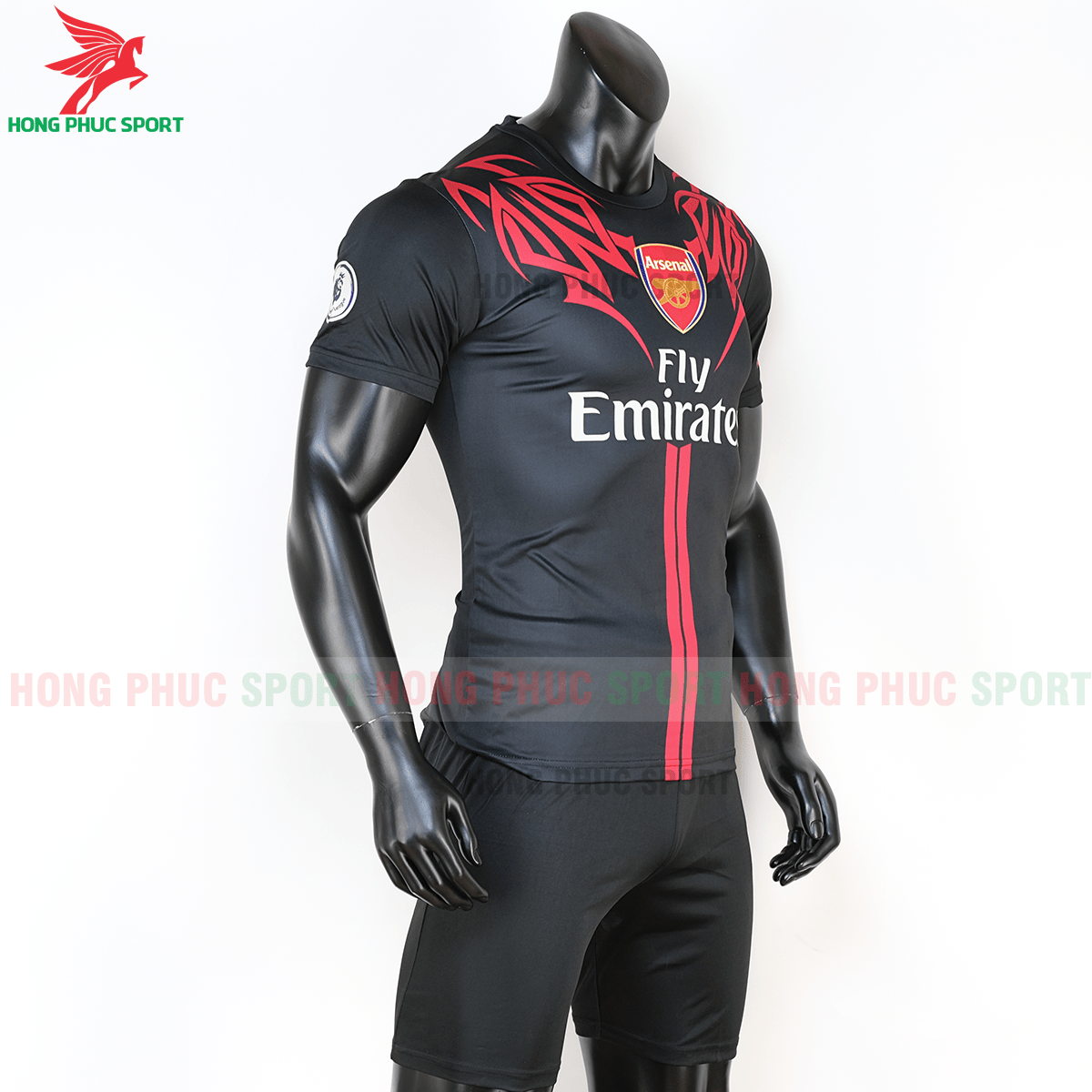 áo đấu Arsenal phiên bản Fan mẫu 7 (phải)