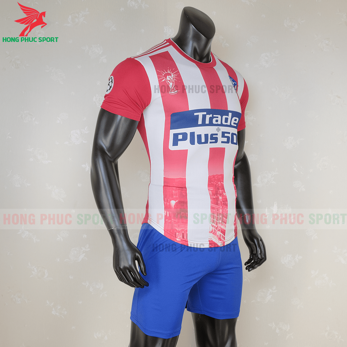 Áo đấu Atletico Madrid 2020 phiên bản fan (phải)