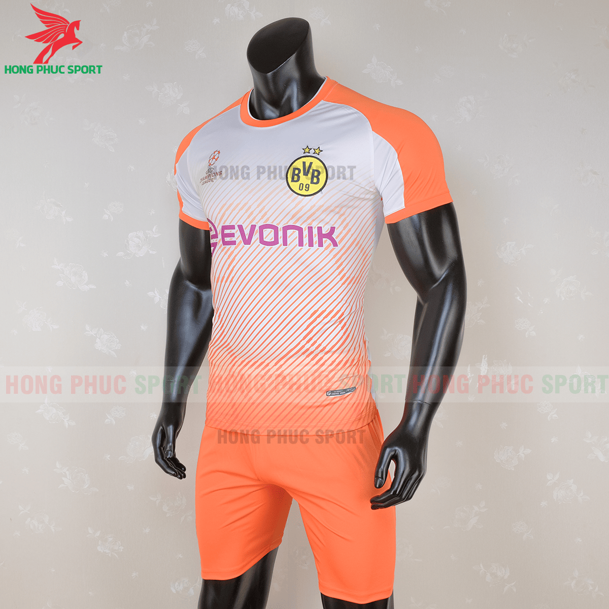 Áo đấu Dortmund 2020 phiên bản fan (trái)
