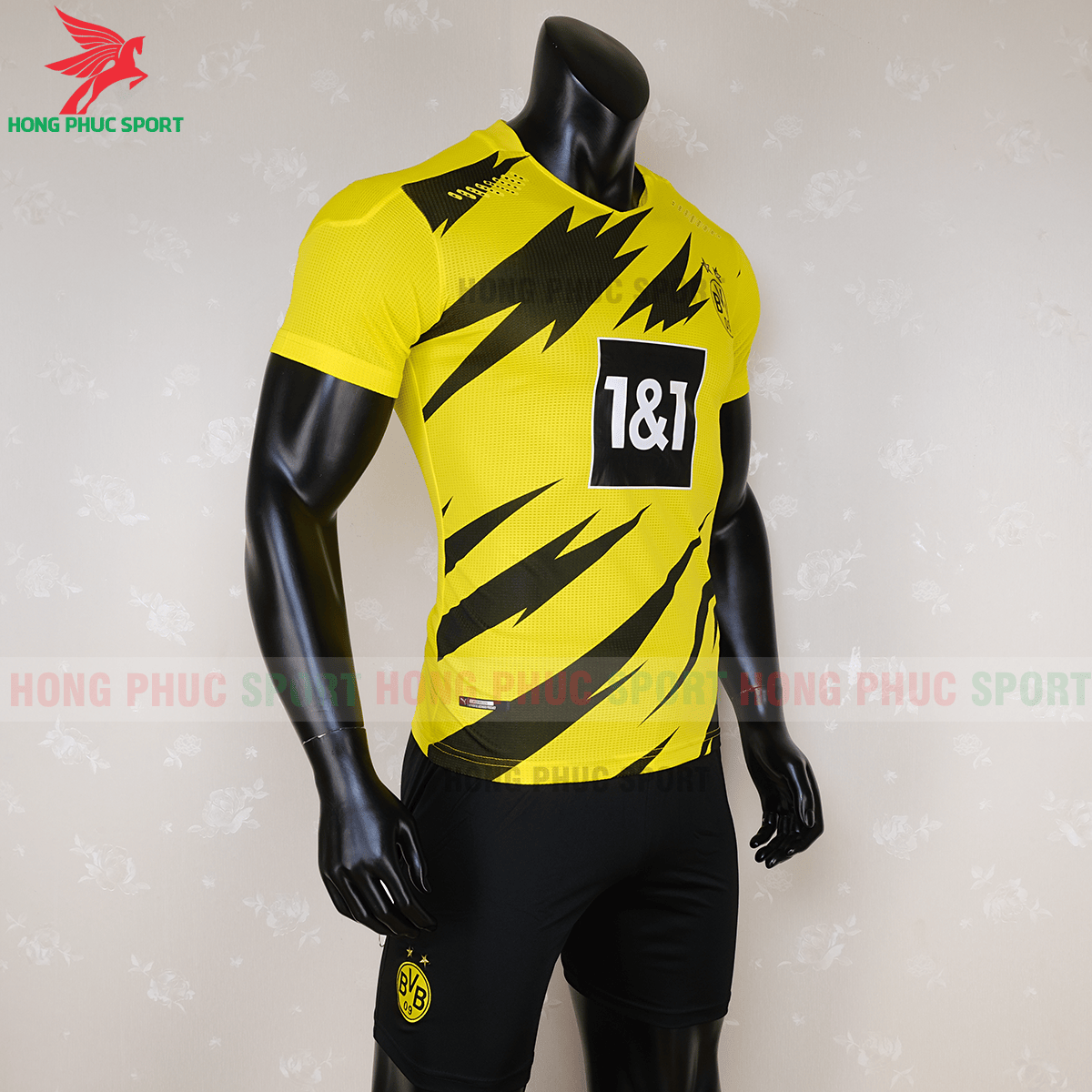 Áo đấu Dortmund 2020 sân nhà (phải)