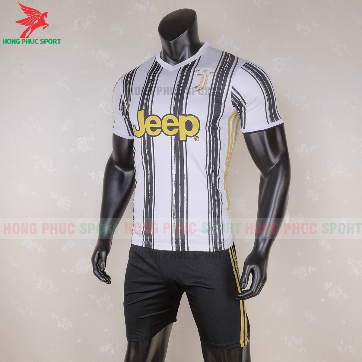 Áo đấu Juventus 2020 sân nhà (trái)
