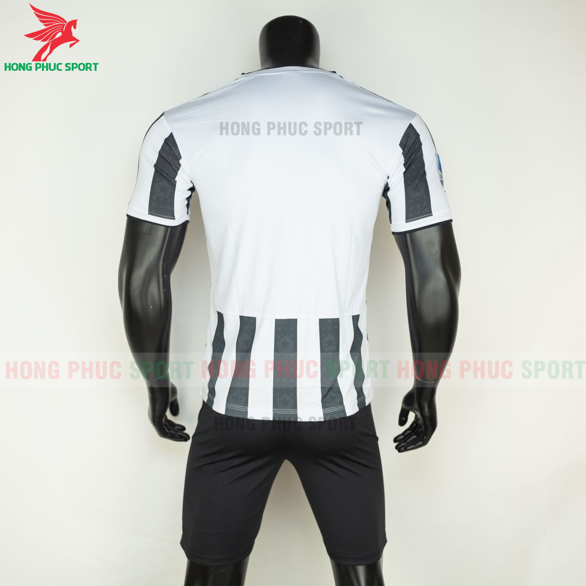 Áo đấu Juventus 2021 2022 sân nhà (sau)