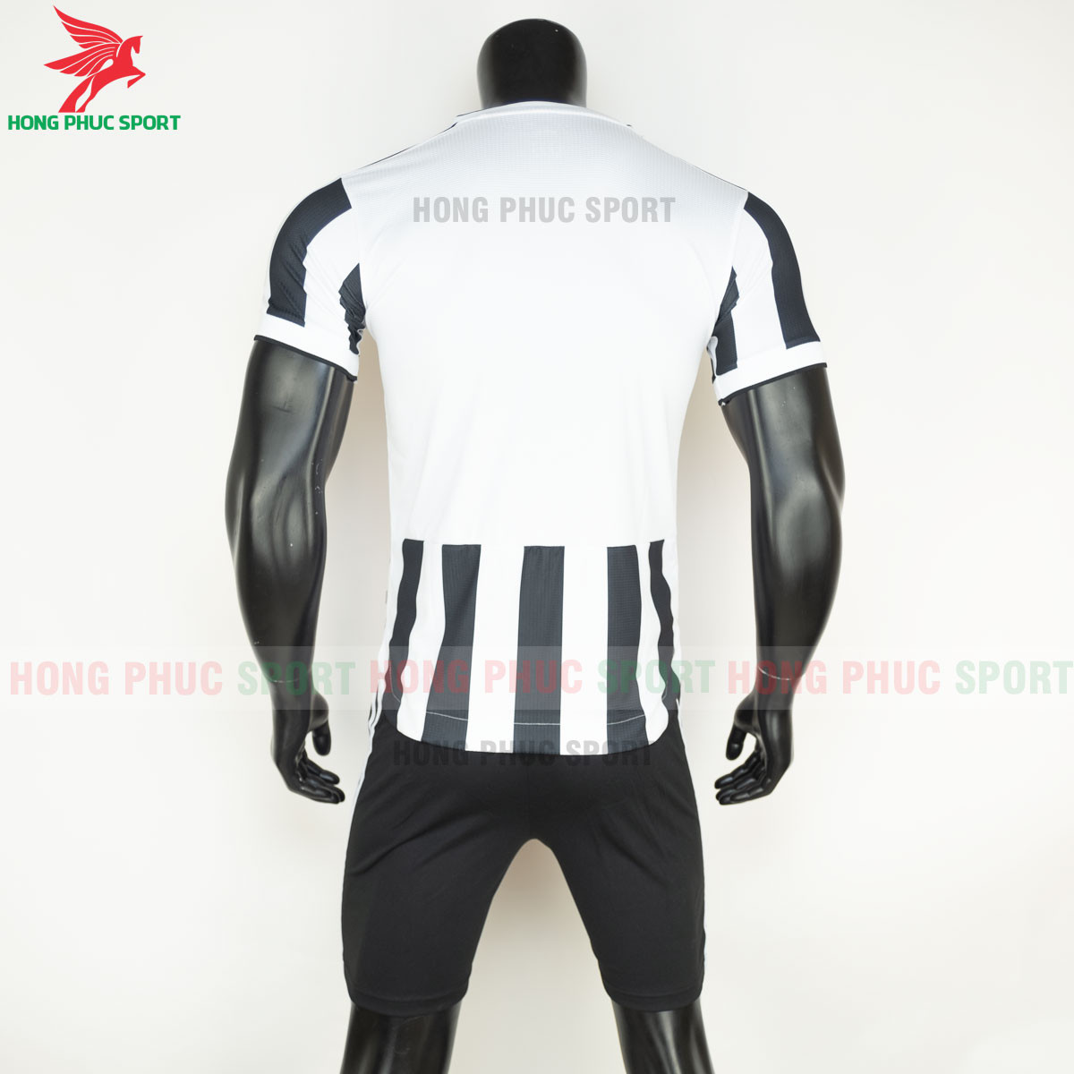 Áo đấu Juventus 2021 2022 sân nhà (sau)