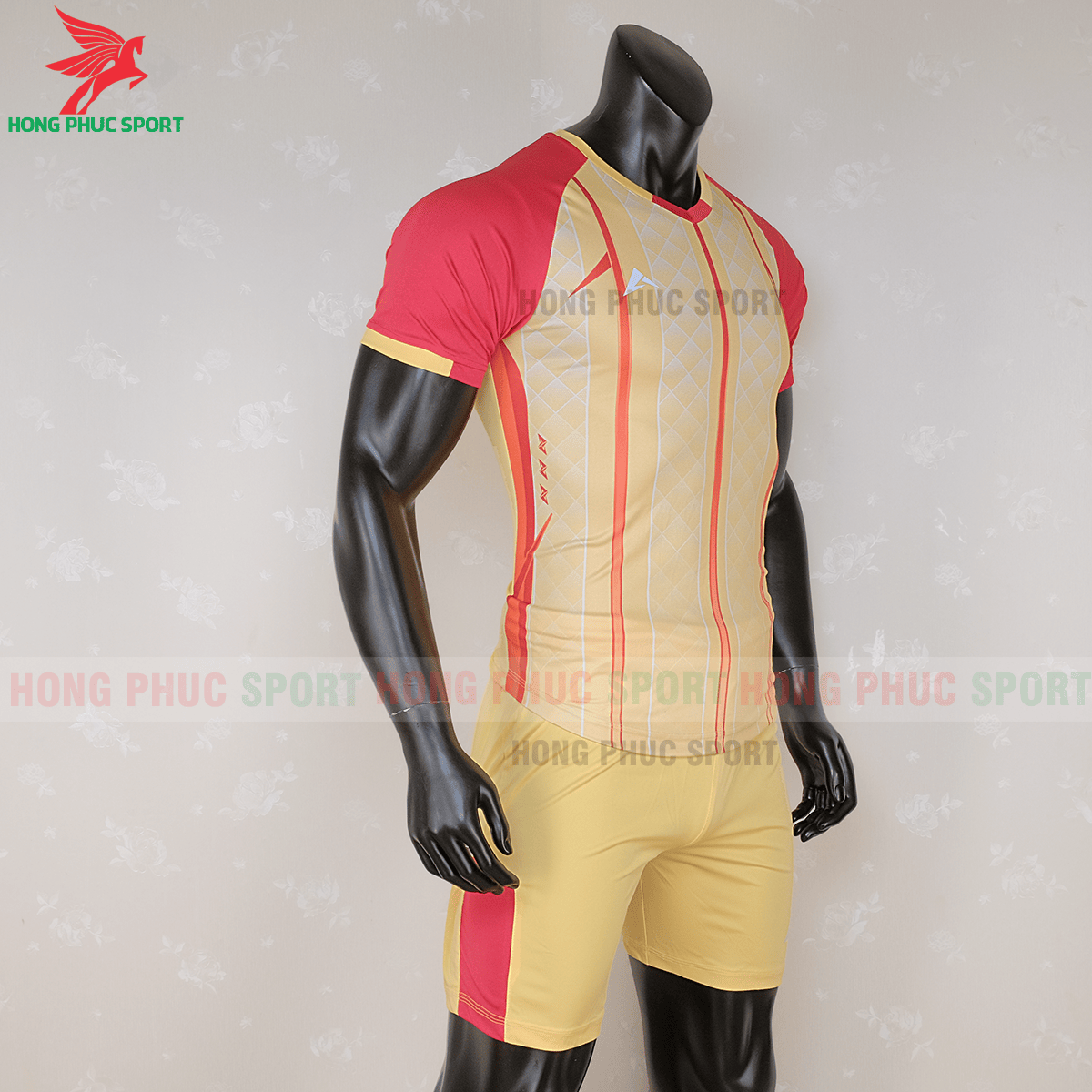 Áo không logo Kaiwin-Zeus 2020 vàng (phải)