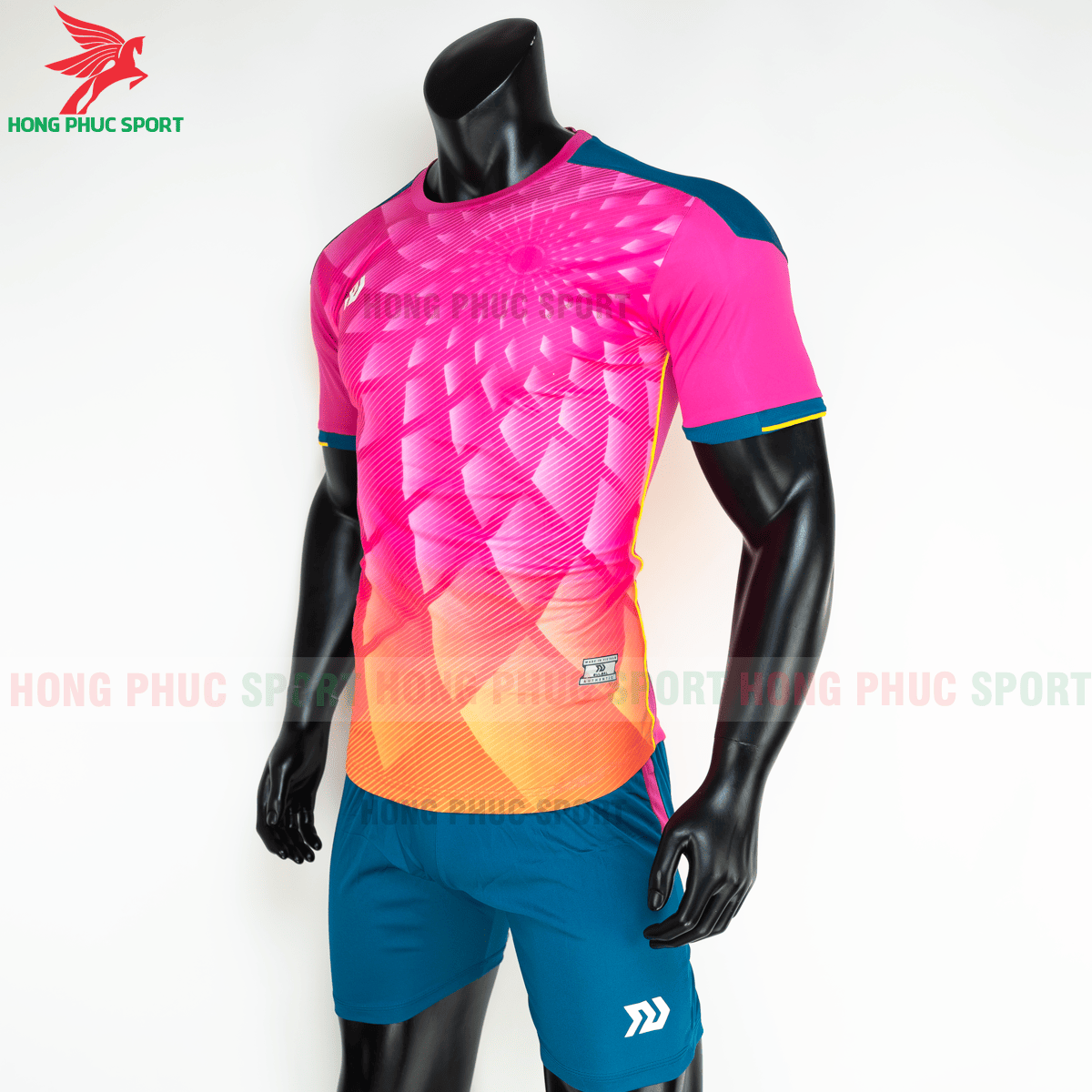Áo đá banh không logo Bulbal Lotus 2021 màu Hồng (trái)