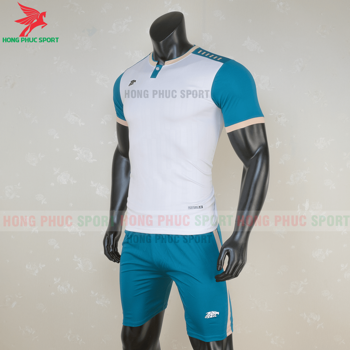 Áo không logo Riki Neck 2020 trắng (trái)