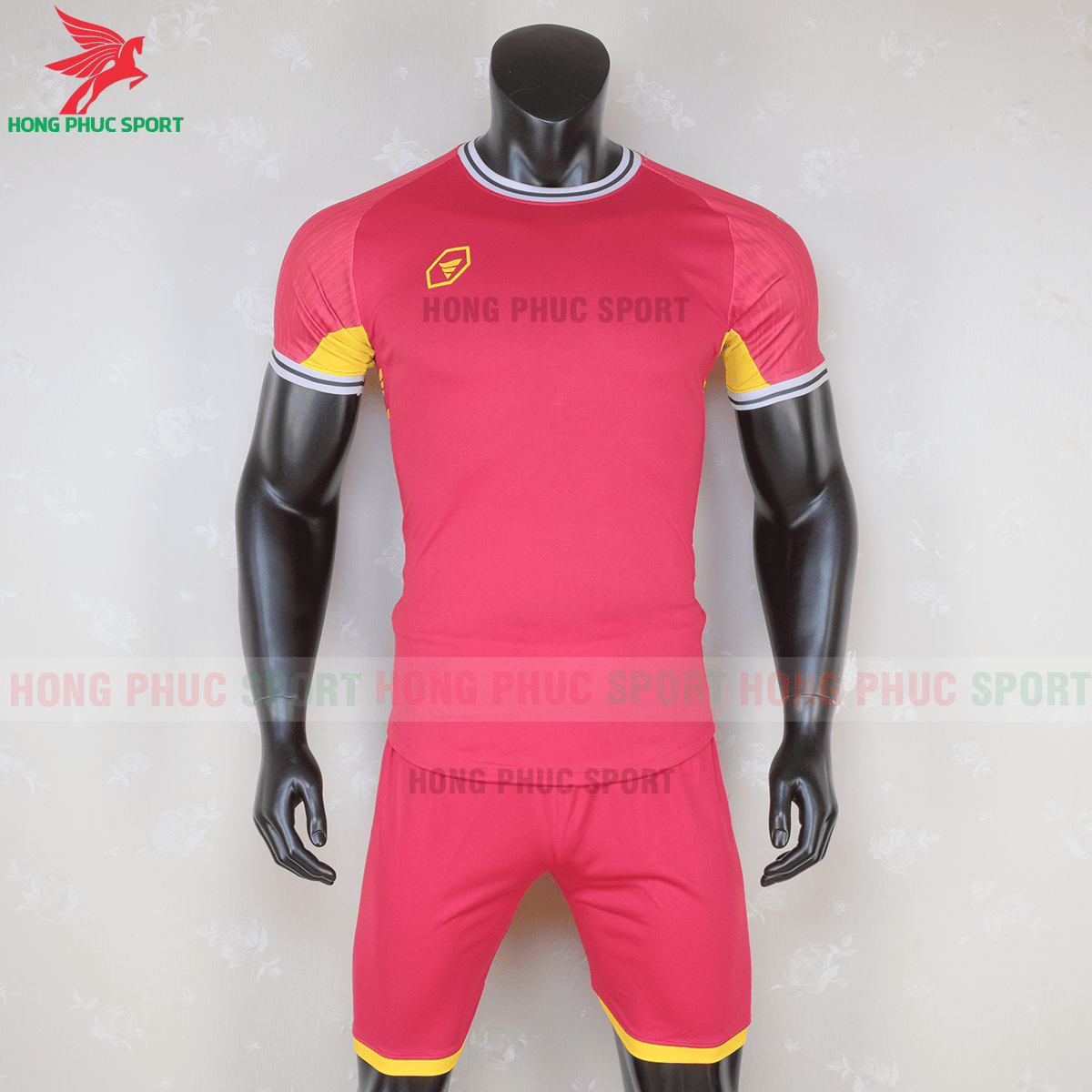 Áo không logo TA-A06 2020 màu đỏ (trước)