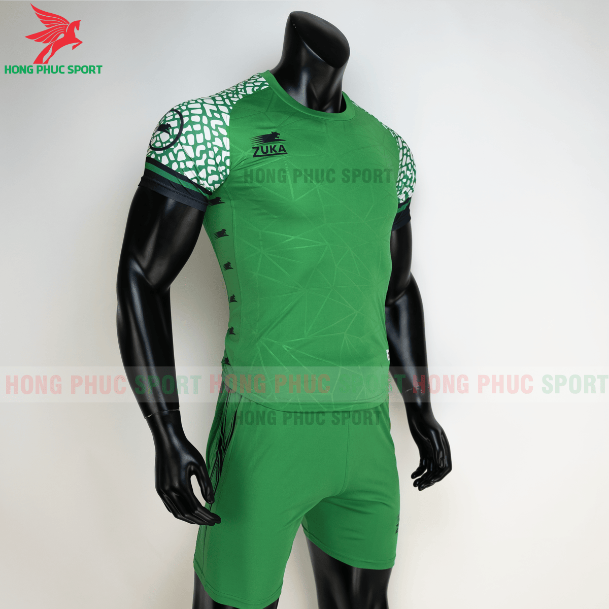 Áo đá banh không logo ZUKA 02 2021 màu Xanh lá (phải)