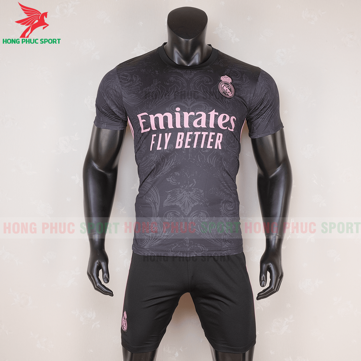 Áo đấu Real Madrid 2020 mẫu thứ 3 (trước)