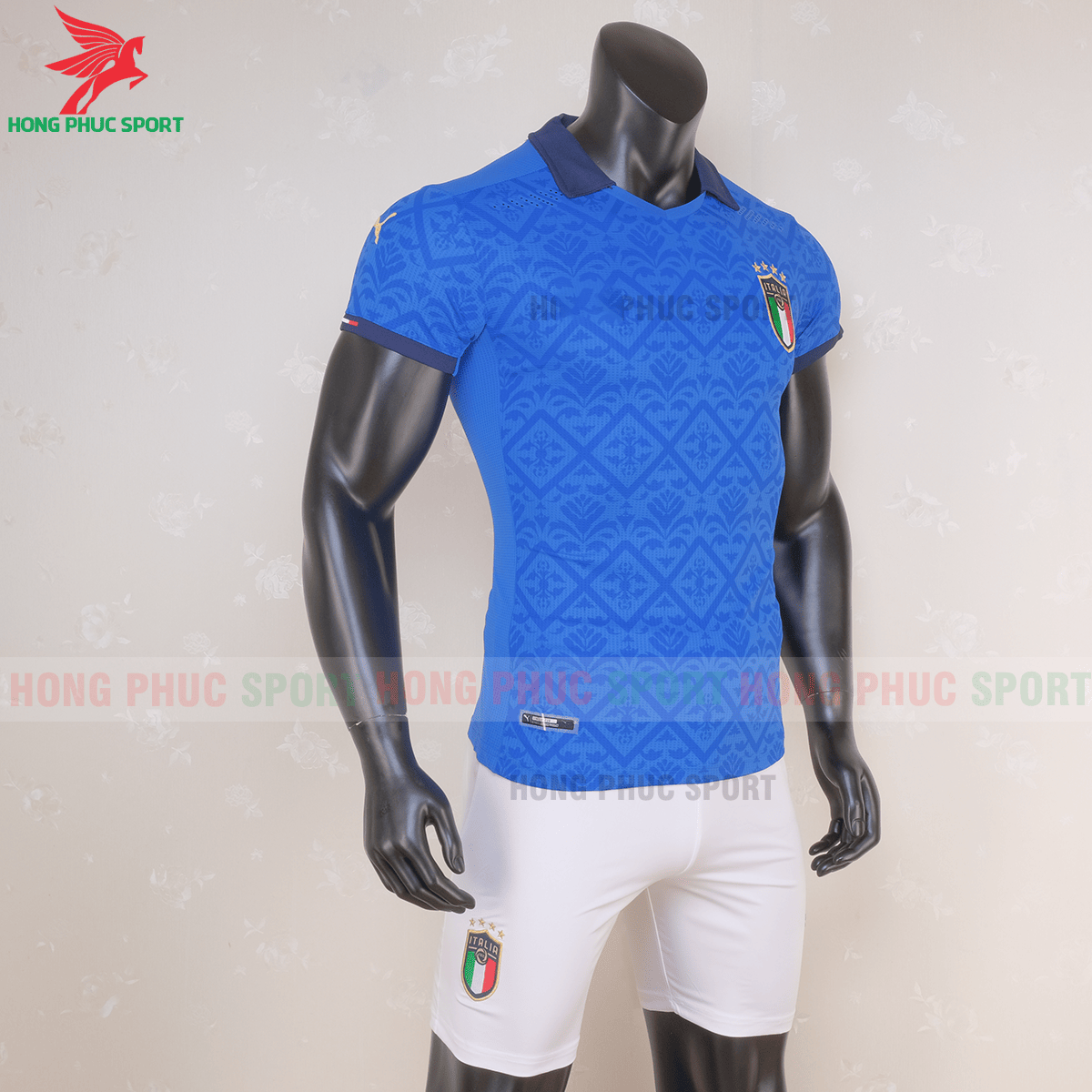 Áo đấu tuyển Italia 2020 sân nhà (phải)