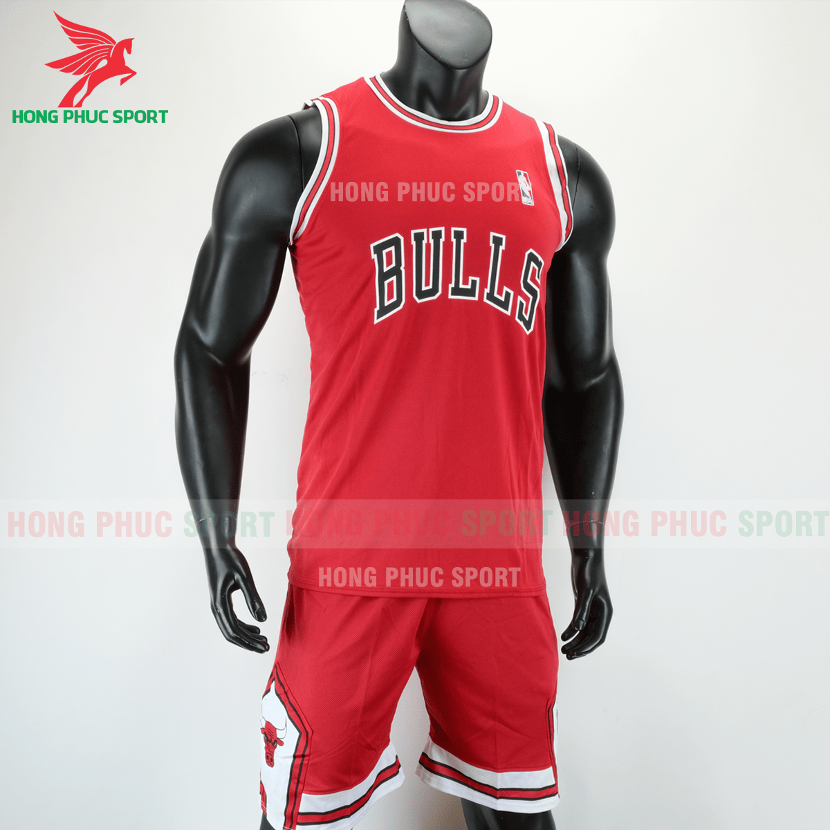 Áo bóng rổ Bulls 2020 màu đỏ (phải)