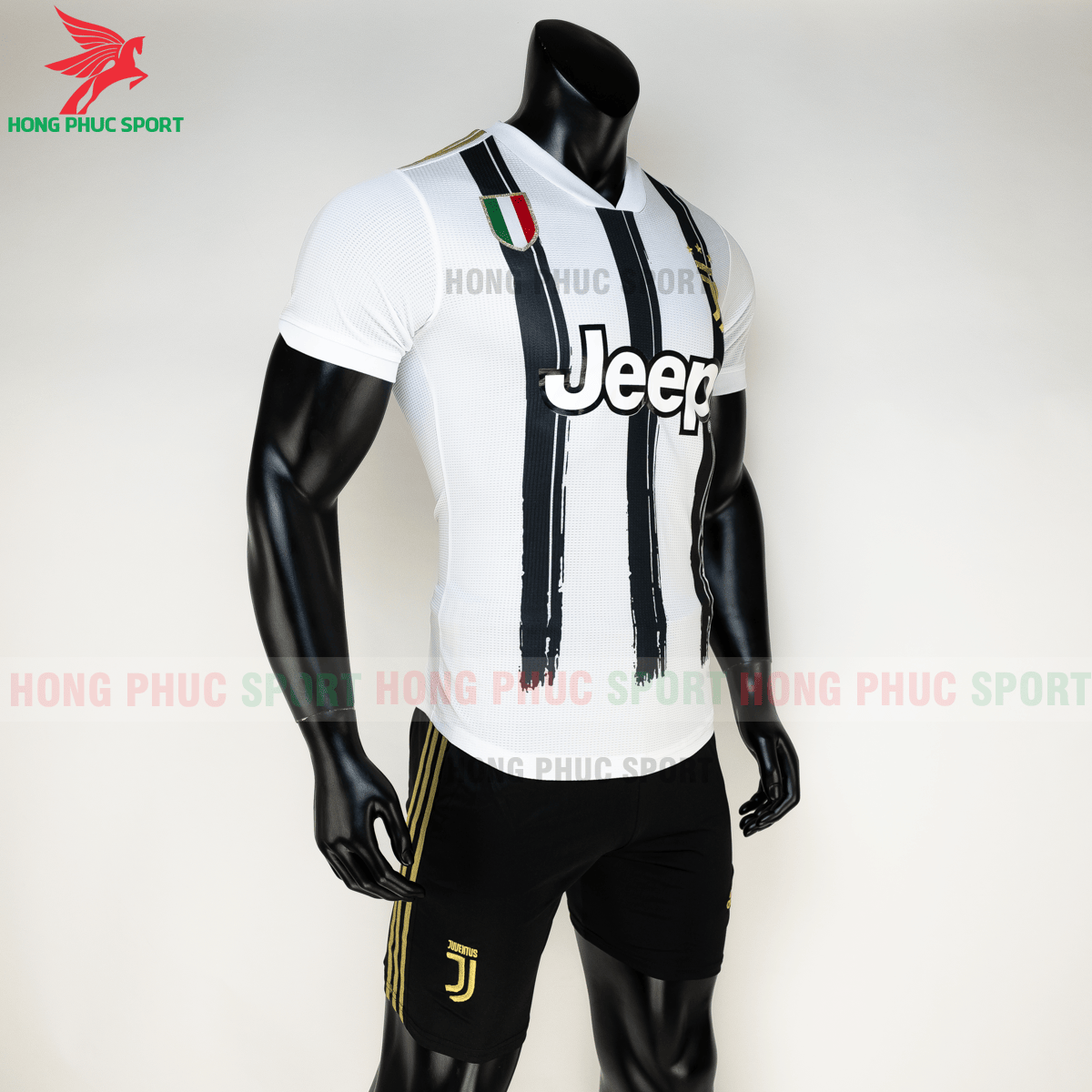 Áo đấu Juventus 2020 sân nhà mẫu 2 hàng Thailand (phải)