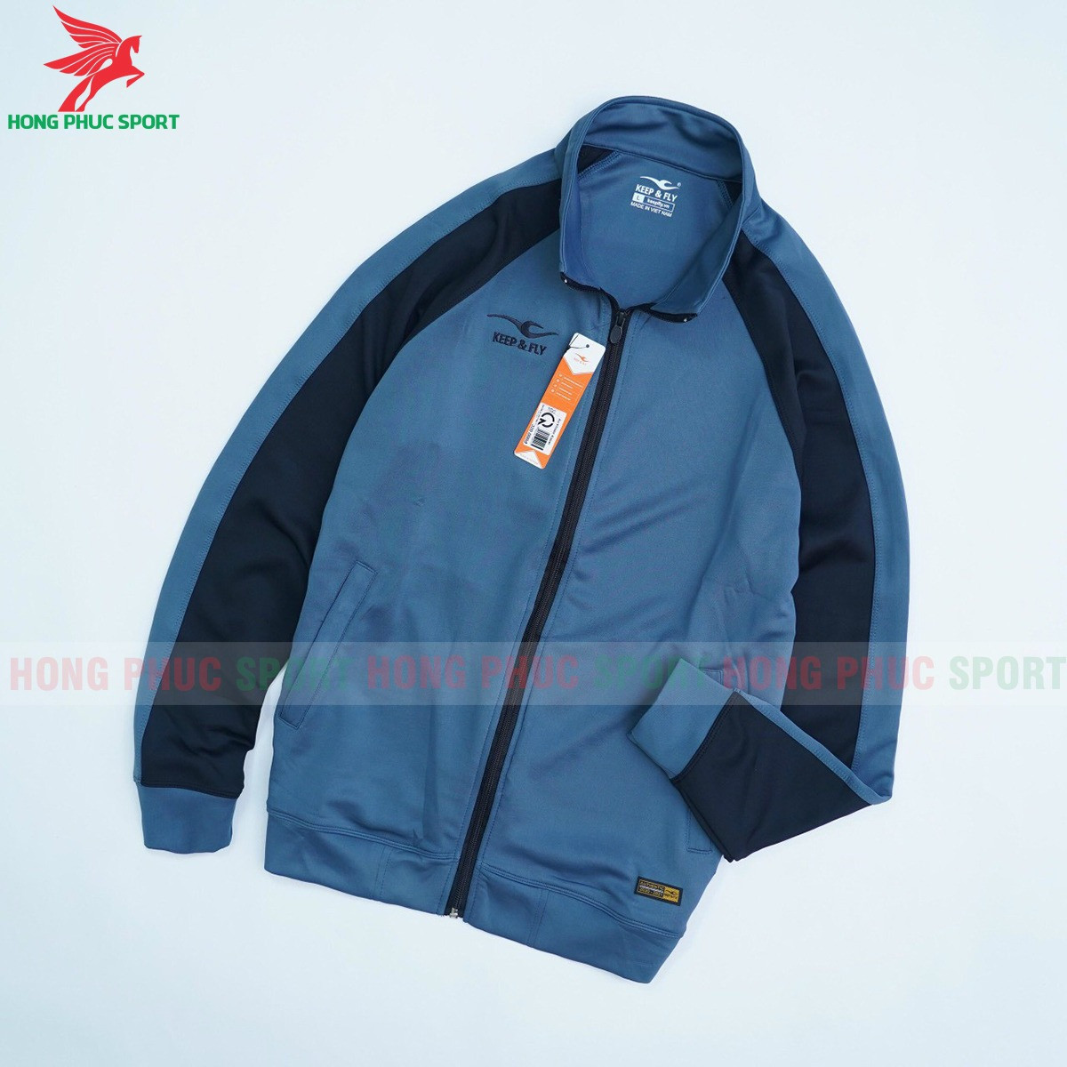 Áo khoác đá banh Keep Fly 2021 màu xanh lam - vải nỉ