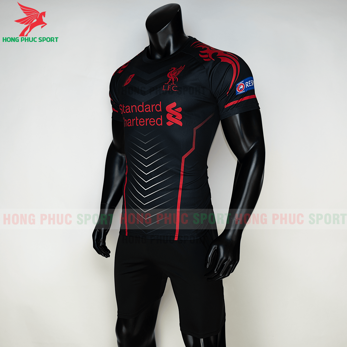 Áo đấu Liverpool 2020 phiên bản Fan 9 (trái)