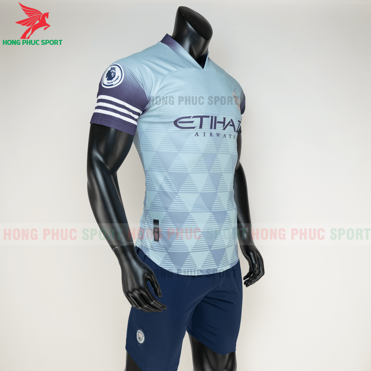 Áo đá banh Manchester City 2020 2021 phiên bản fan (phải)