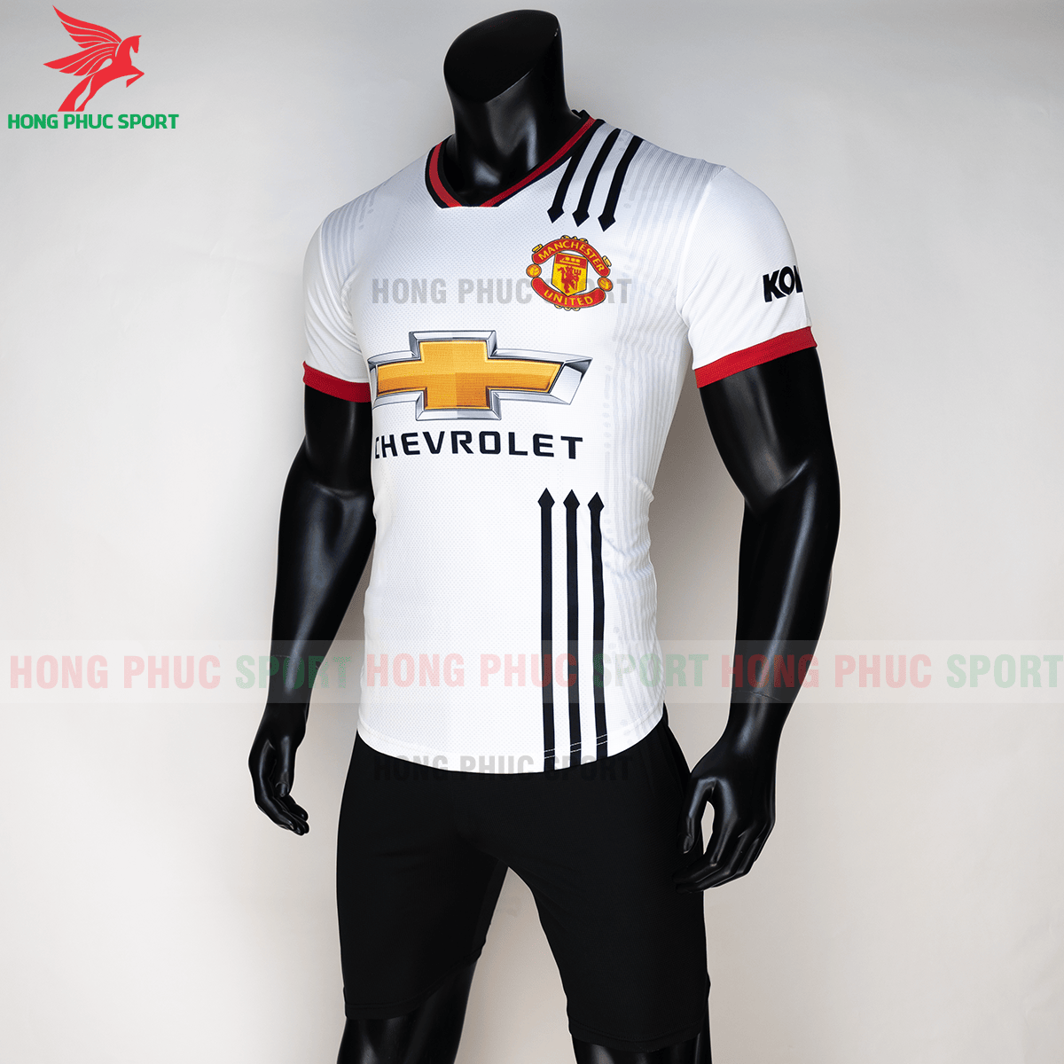 Áo đấu Manchester United phiên bản fan màu trắng (trái)