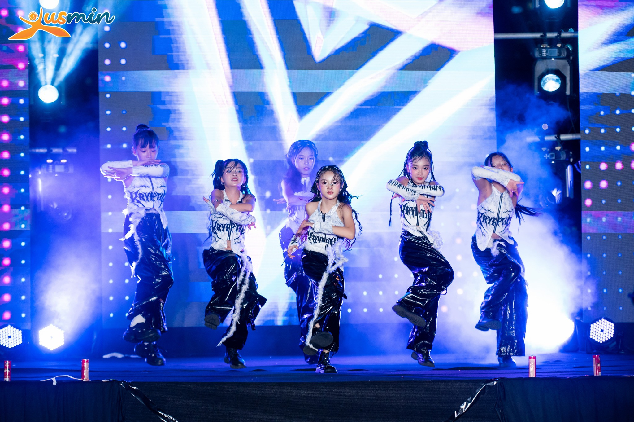 KHÓA HỌC NHẢY